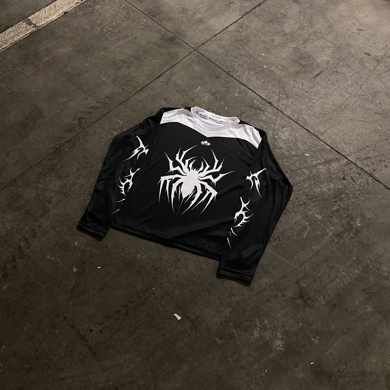 POLERA MANGA LARGA NIGHT WEAVER