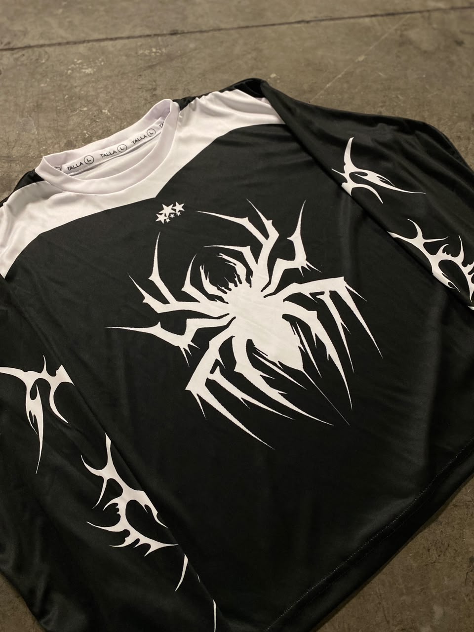 POLERA MANGA LARGA NIGHT WEAVER